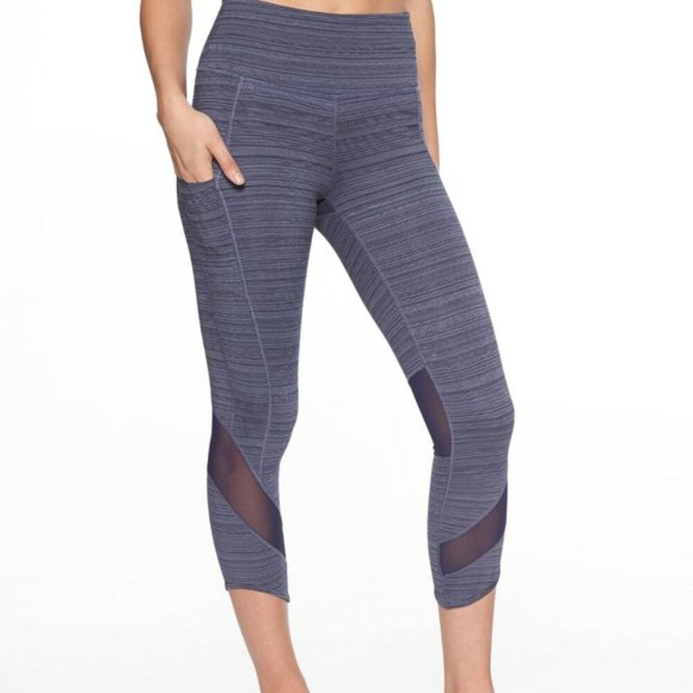 NEW Athleta jacquard Chaturanga High Rise Capri Leggings with Mesh panels